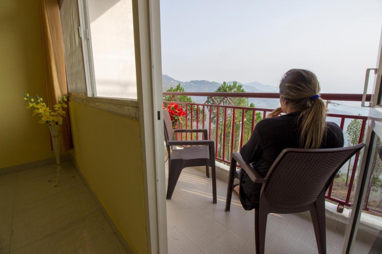 Hotel Himalayan View Лансдаун Екстериор снимка